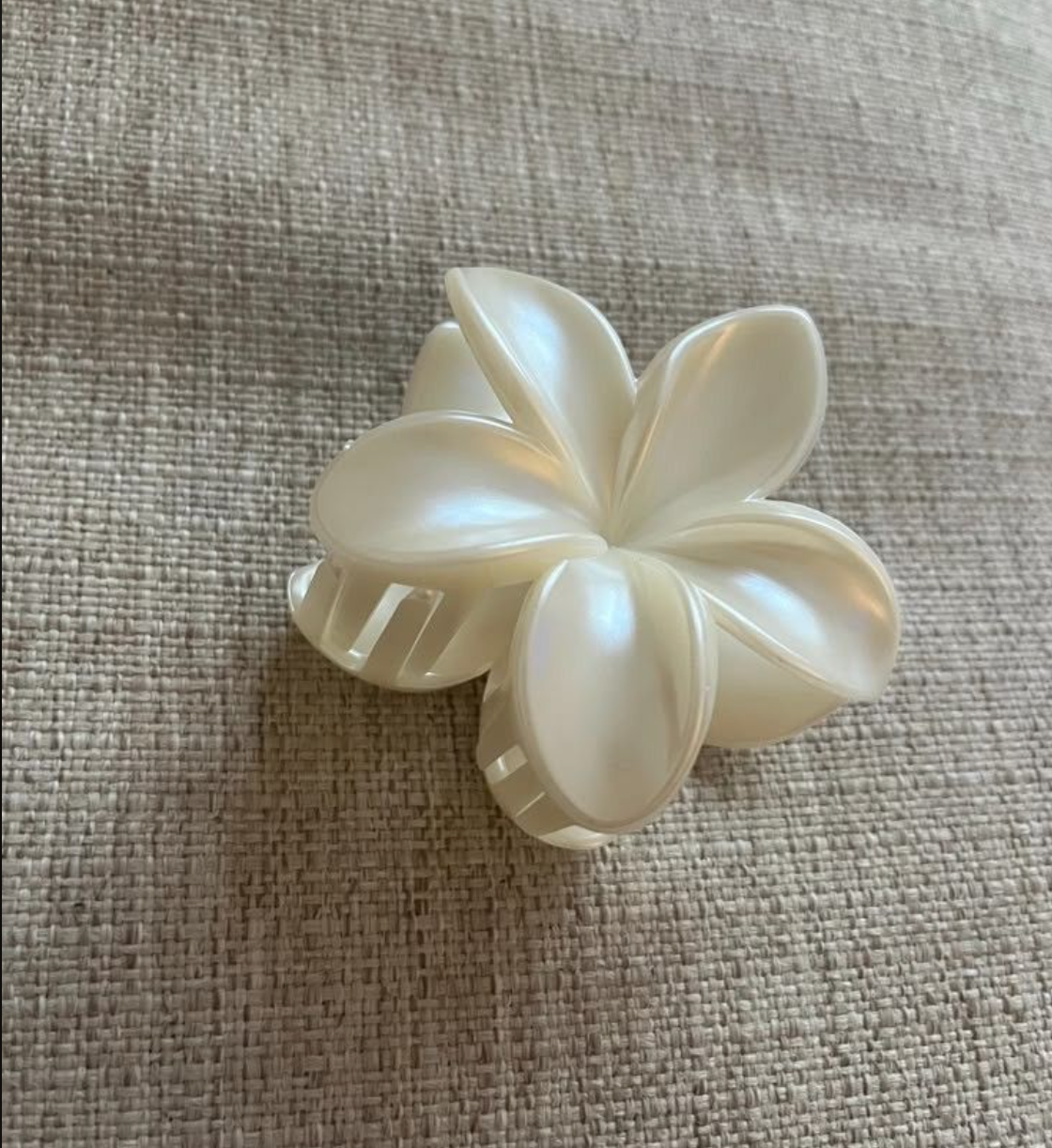 Hair clip white